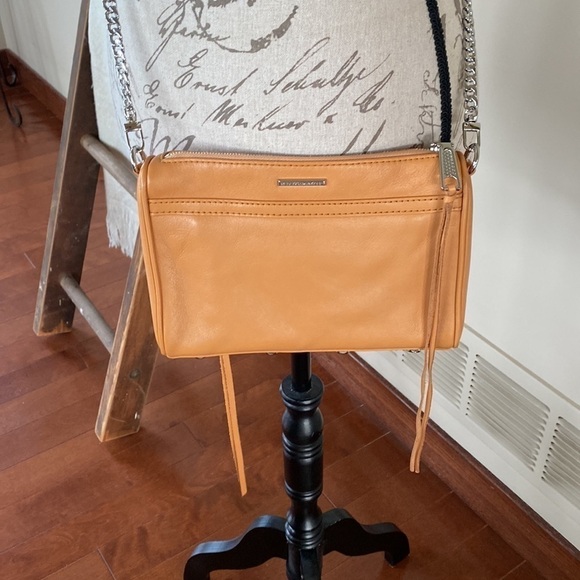 Rebecca Minkoff crossbody bag in a beautiful brown leather, silver chain - Picture 7 of 7